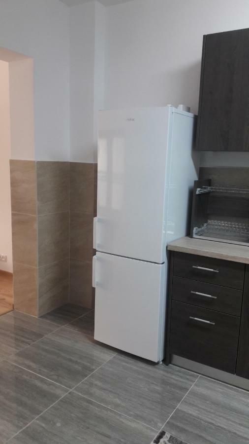 Travel Homzzz Apartments Târgu-Mureş Esterno foto