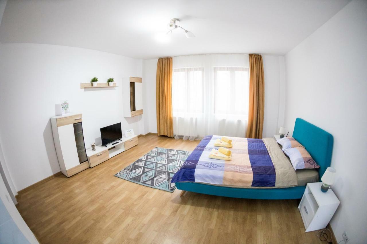 Travel Homzzz Apartments Târgu-Mureş Esterno foto